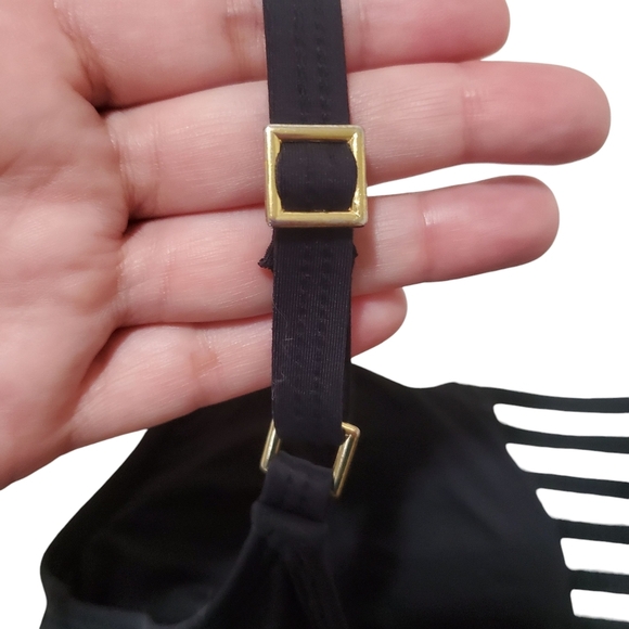 La Blanca Black One Piece Swimsuit Cutout Black 10 Bathing Suit Sexy - Picture 15 of 16